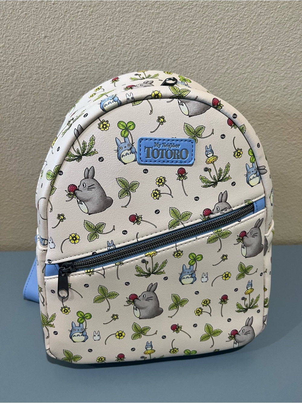 Loungefly Studio Ghibli My Neighbor Totoro Backpack Mini Bag AOP Allover Berries - Picture 2 of 3